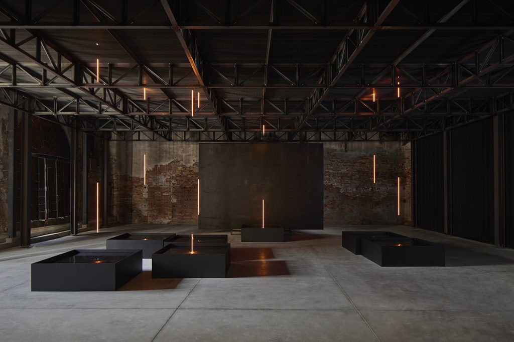 Diplomazija Astuta by Arcangelo Sassolino for the 59th edition of the Venice Biennale, Malta Pavilion. Photo by Agostino Osio, Alto Piano