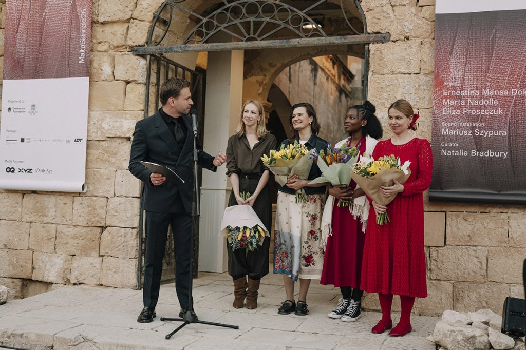 the OmenaArt Foundation and LuginsLand of Art hosted the exclusive opening of their thematic pavilion, Redefining: Polish-Ghanaian Textile Narratives, at the Old Armoury of the Knights of Malta in Birgu.